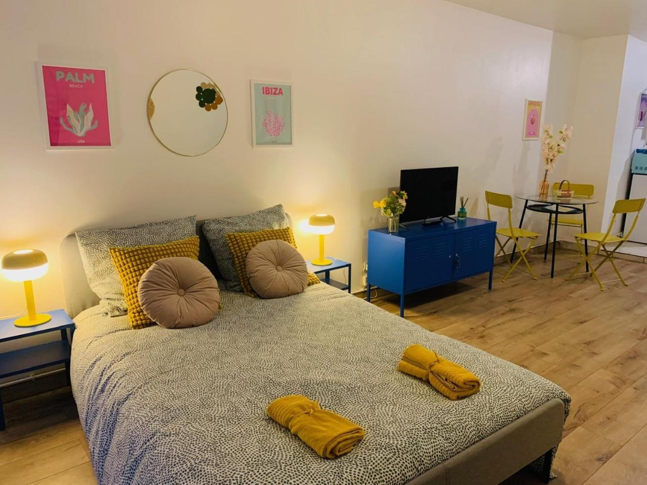 Cocooning Modern Design Apartment *