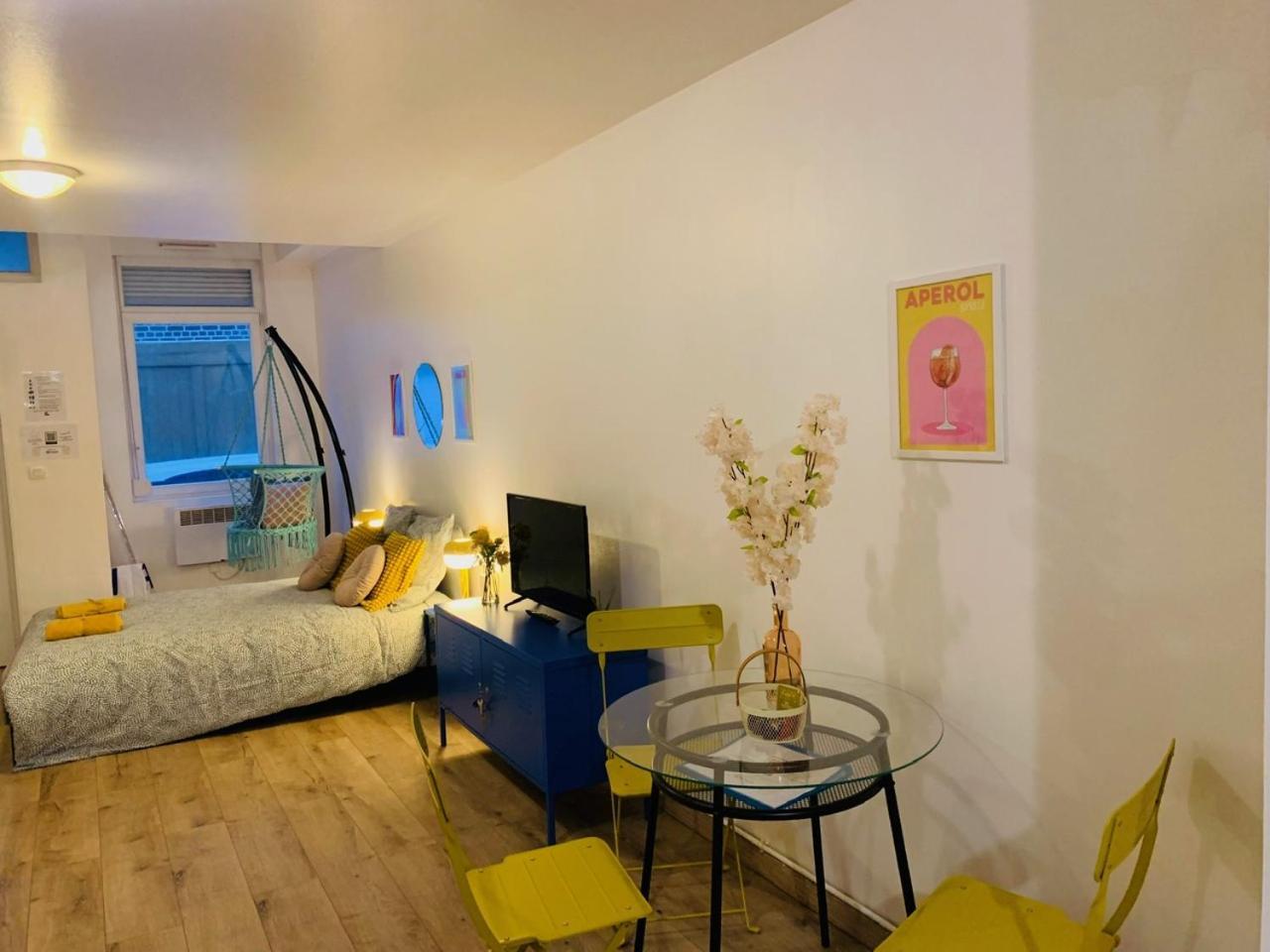Apartment Cocooning Modern Design *